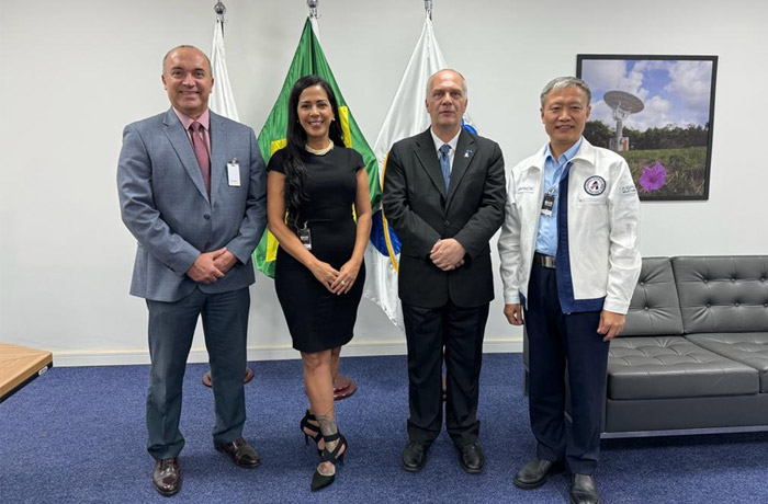 Representative of Hong Kong Aerospace Technology Group Visits Brazilian Space Agency