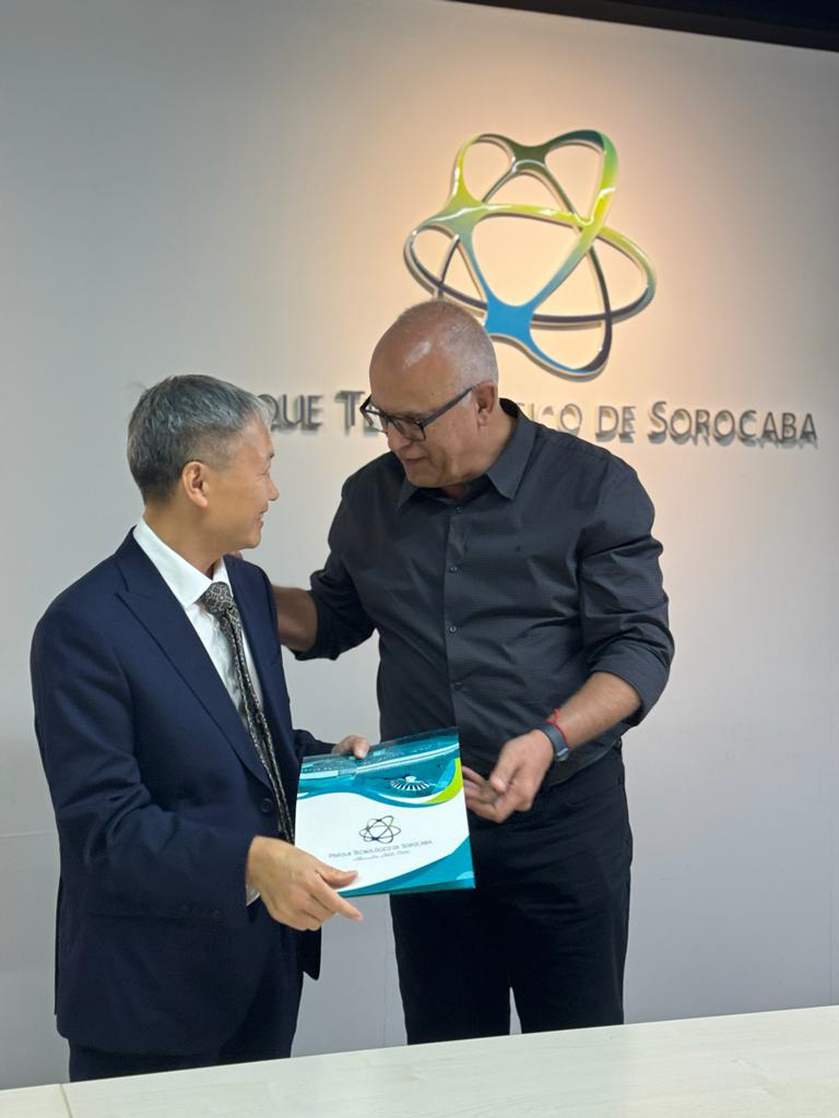香港航天科技集團與巴西索羅卡巴市科技園簽署合作備忘錄