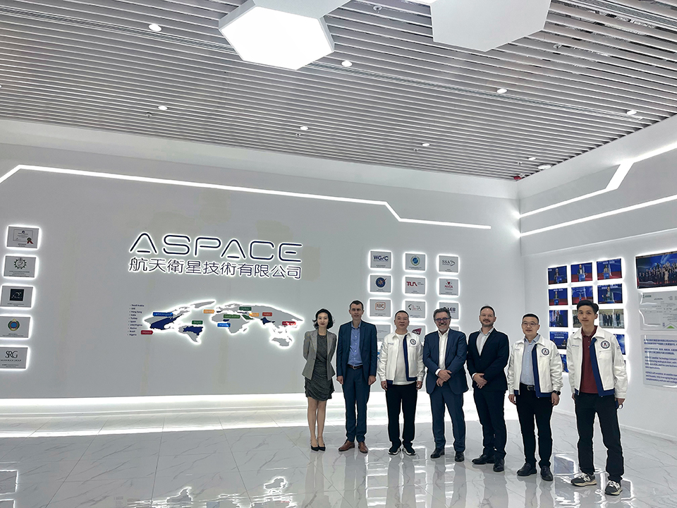 Senior Vice President of Thales Group and his delegation visited HKATG/ASPACE