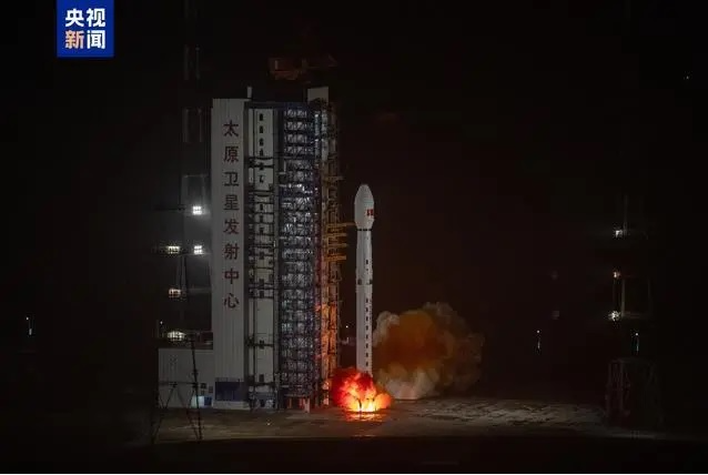China launches ocean-salinity detection satellite